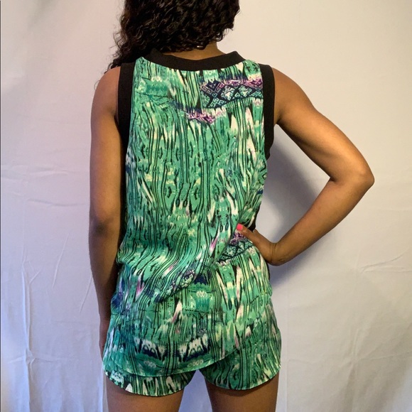 Abstract Summer 2-Piece - Picture 3 of 3